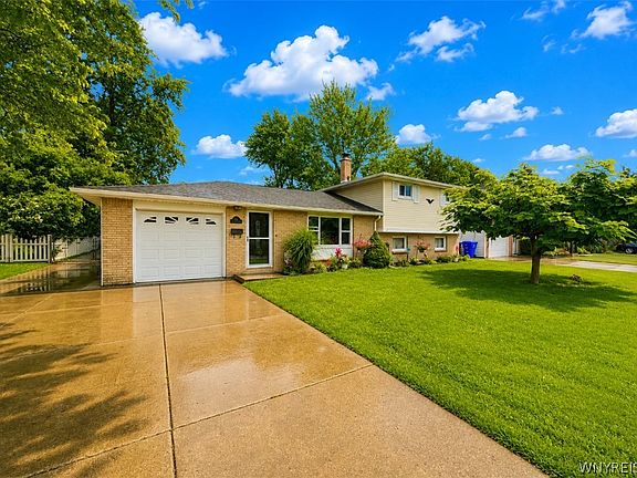 5th image of 53 Fieldcrest Ct