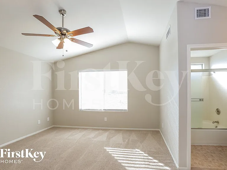 8735 W Sierra Vista Dr — Photo 8