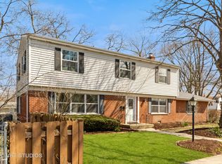 2352 Alexander Ter, Homewood, IL 60430