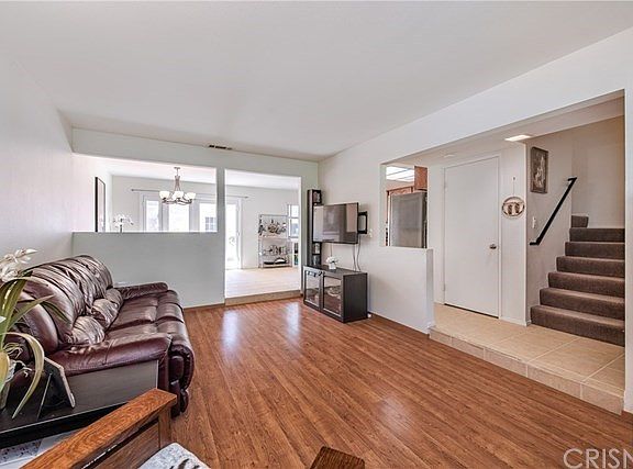 5th image of 189 Jeranios Ct