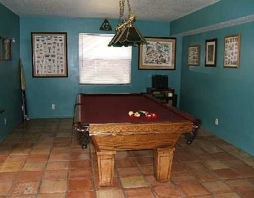 pool room