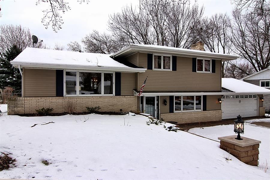 1st image of 10919 Pioneer Dr