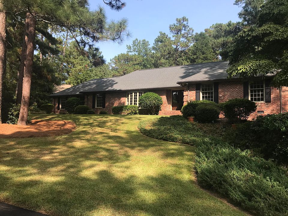 1st image of 65 Lakewood Dr