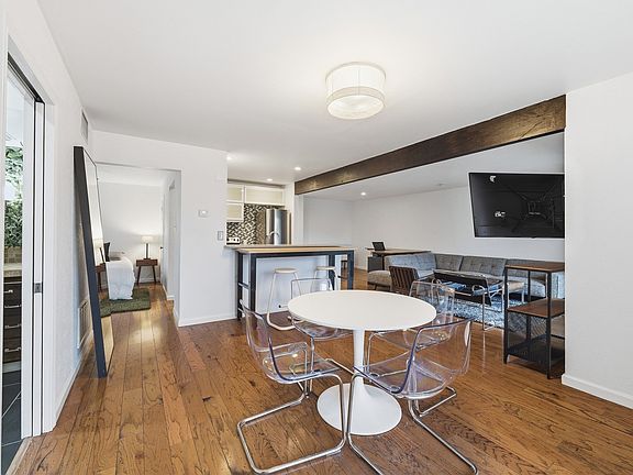 5th image of 4837 Cedar Springs Rd APT 311