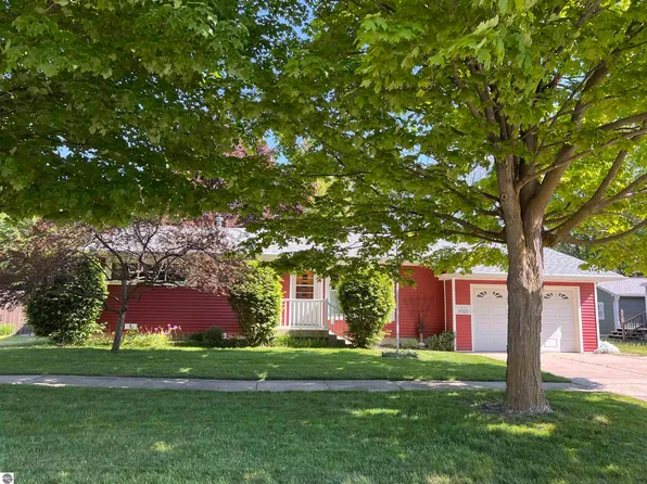 1007 E Lincoln St, Mount Pleasant, MI 48858