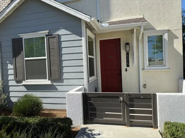 575 S Mosaic St, Anaheim, CA 92805