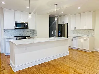 Rented by Rachel Realty