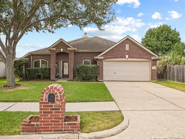 4926 Quiet Canyon Dr, Friendswood, TX 77546
