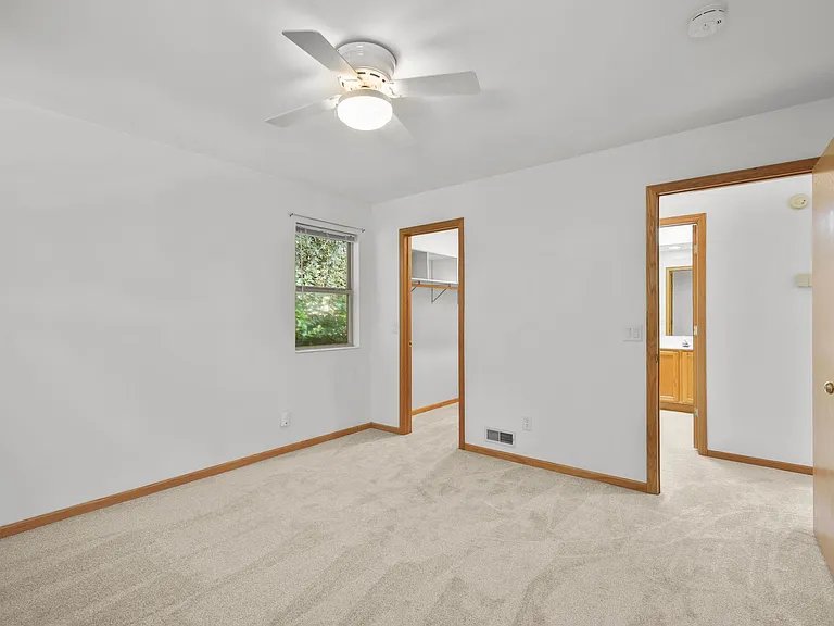 1652 Washington St — Photo 23