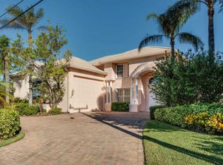 1070 Fairview Ln, Riviera Beach, FL 33404