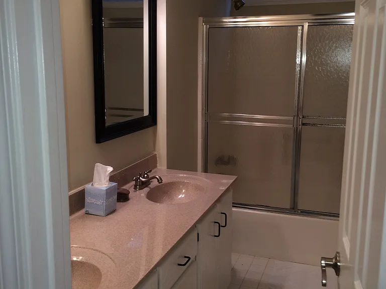 1204 Towne Harbor Ct — Photo 10