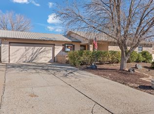 2447 Green Lake Rd NE, Rio Rancho, NM 87124