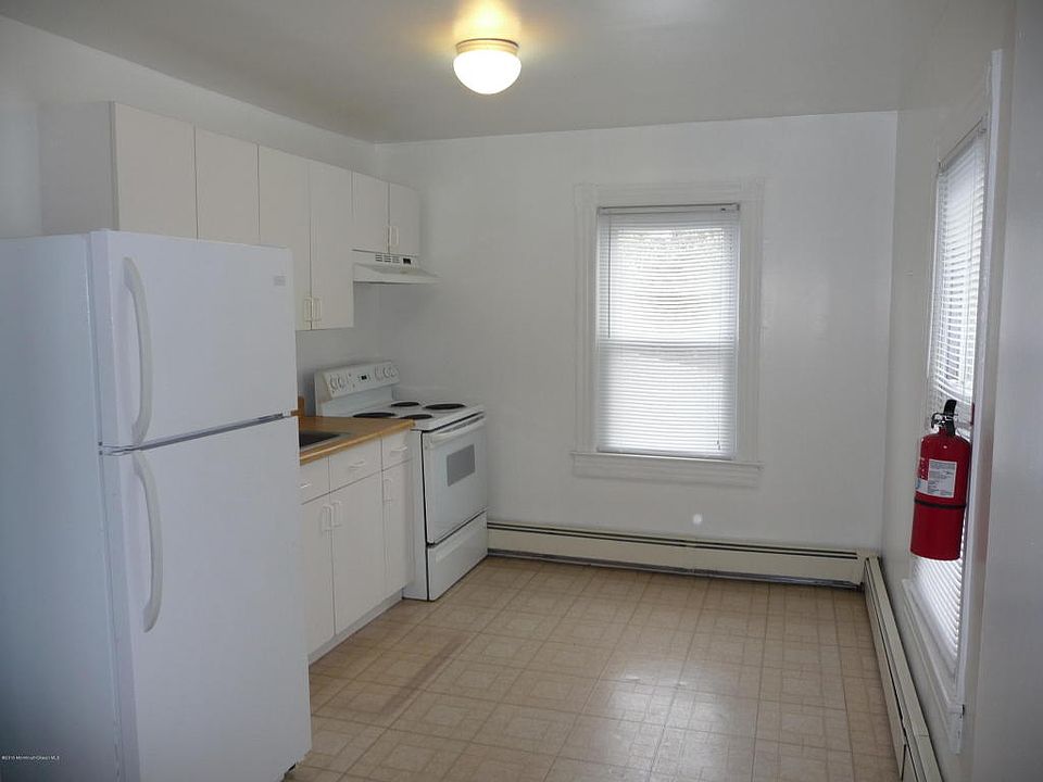 2nd image of 37 Leighton Ave #B