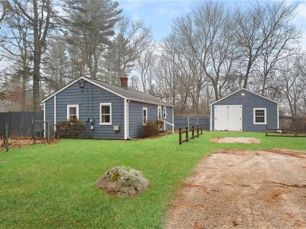 135 Black Plain Rd, Exeter, RI 02822