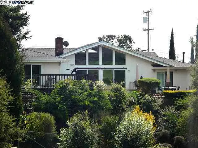 4468 Hillsborough Dr photo 1