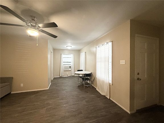 3rd image of 1041 Golla Dr