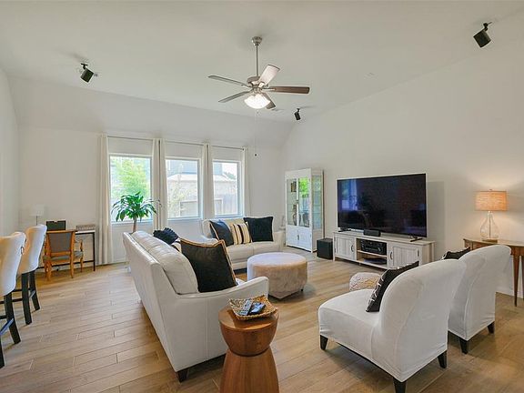 4th image of 30399 Limber Pines Drive