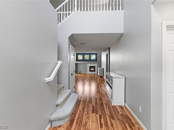 3rd image of 5590 Nimes Ave