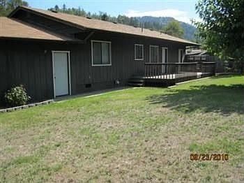 2nd image of 560 Palisade Ct