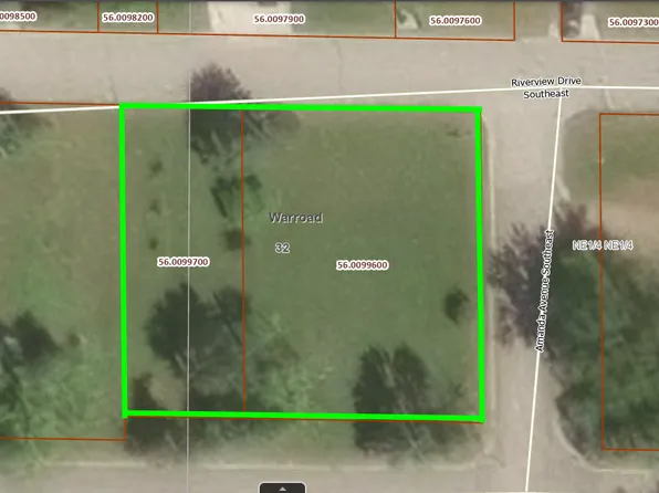 Riverview Dr SE, Warroad, MN 56763
