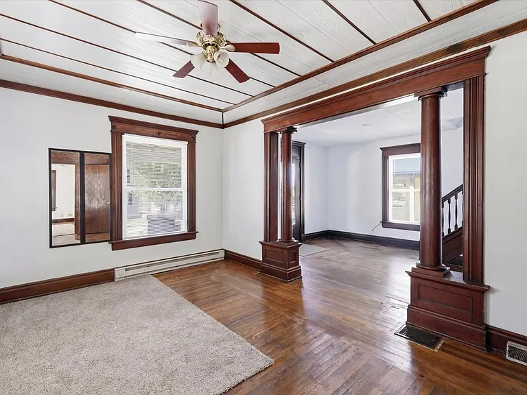 324 W Church St — Photo 8