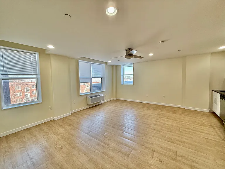 249 S 49th St #8O6 — Photo 67
