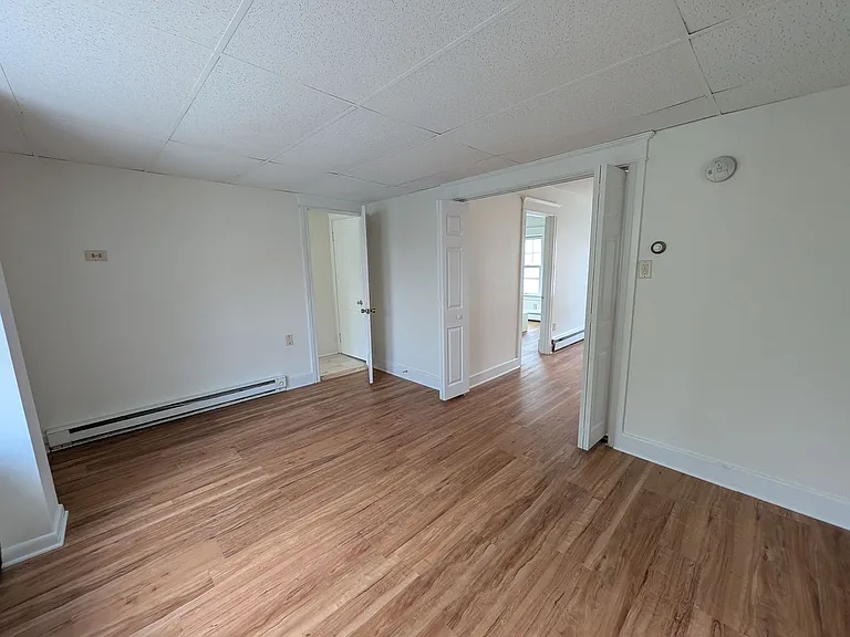 311 Jefferson Ave — Photo 5