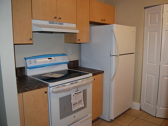3rd image of 686 NW 114th Ave APT 101