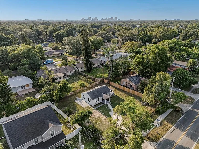 2600 S Crystal Lake Dr — Photo 36