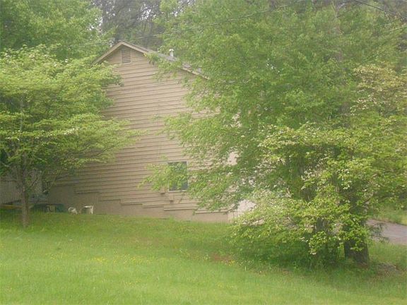 2nd image of 197 Kathryn Dr