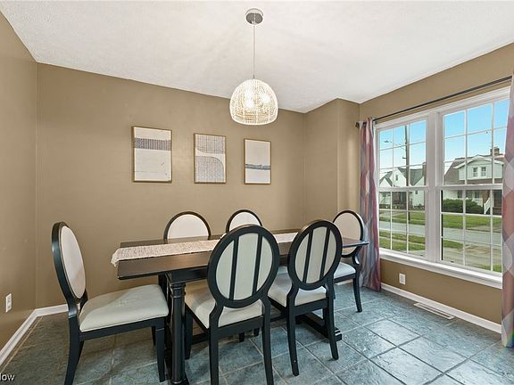 4th image of 4601 Bader Ave