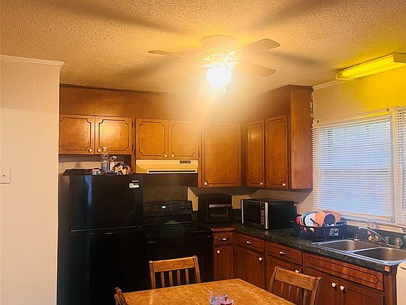5th image of 114 Hemphill Ave