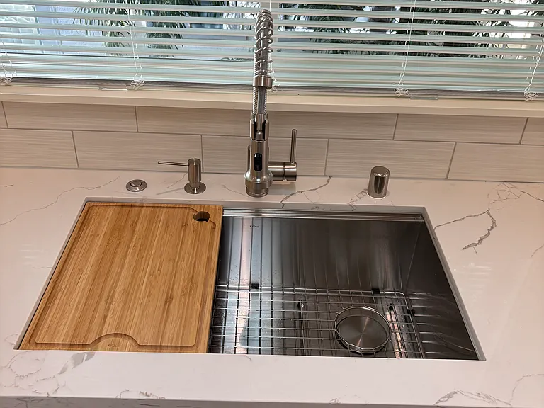 385 Alcatraz Ave #385 — Photo 5