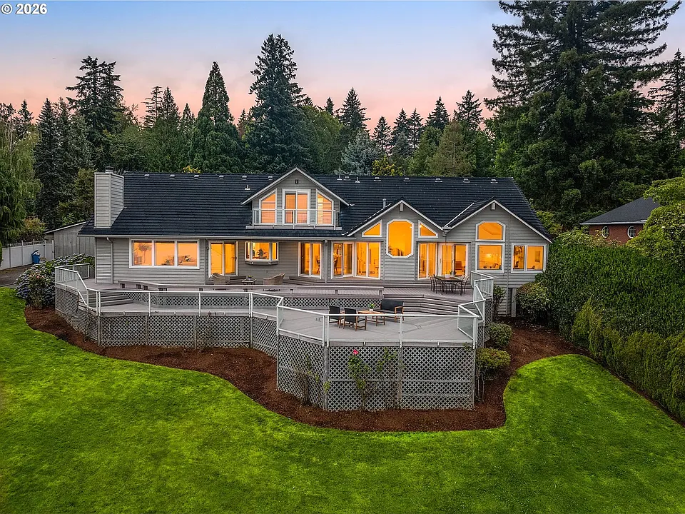 10221 SE Evergreen Hwy