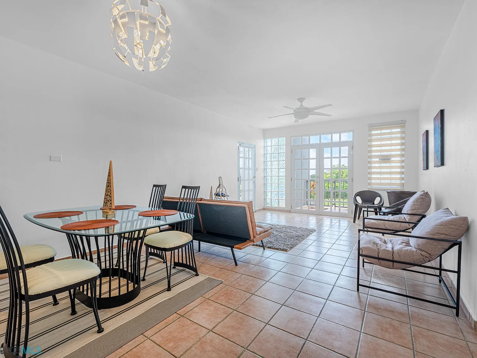 Paseo Del Mar (Condominio) — Photo 2