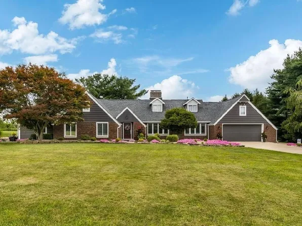 26741 Shoemaker Rd, Circleville, OH 43113