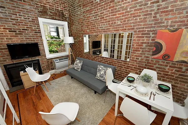 Rented by LG Fairmont Group | media 89