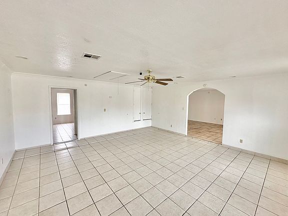 4th image of 4509 Lori Dr