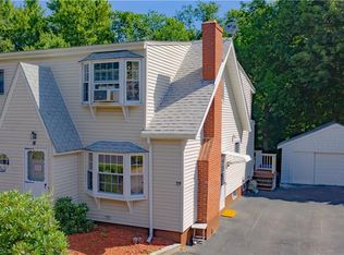 23 Breakneck Hill Rd, Lincoln, RI 02865