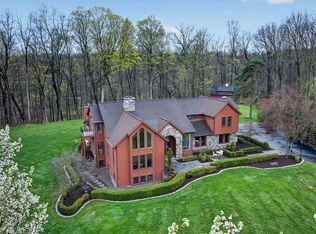 7979 Oak Brook Cir, Pittsford, NY 14534