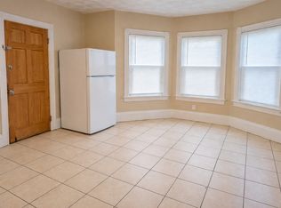 17 Longmont St #2, Providence, RI 02908