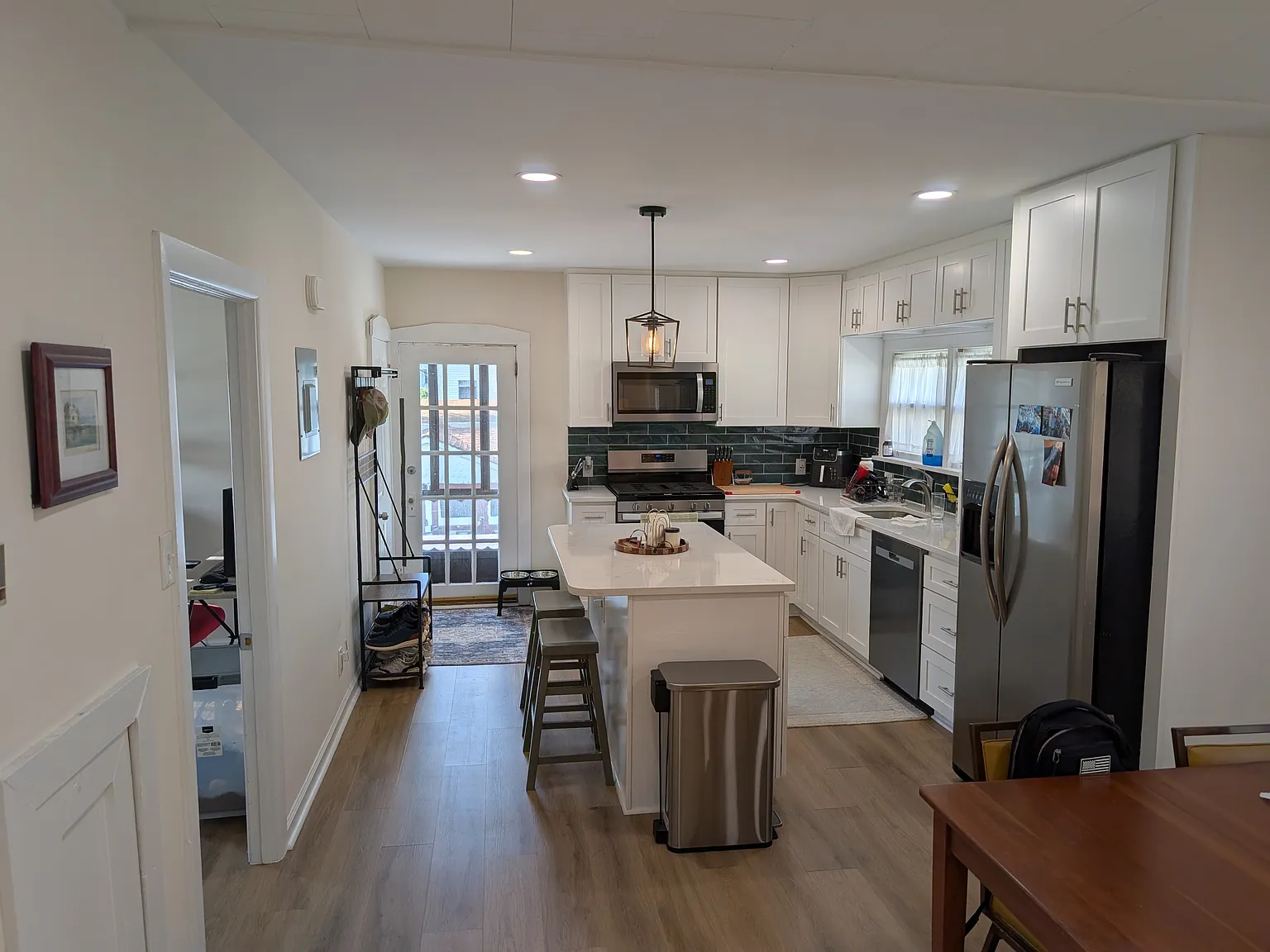 2 bed, 1000 sqft, $1,800 — Photo 4