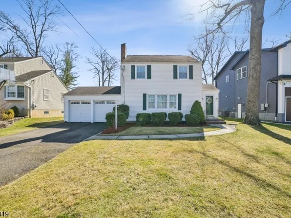 34 Winchester Rd, Livingston Twp., NJ 07039