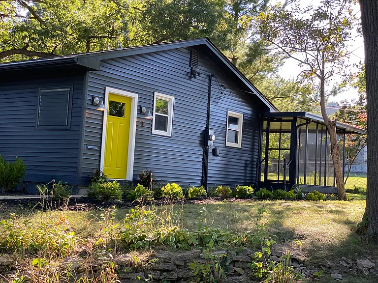 9 Lake Grove Clb — Photo 4