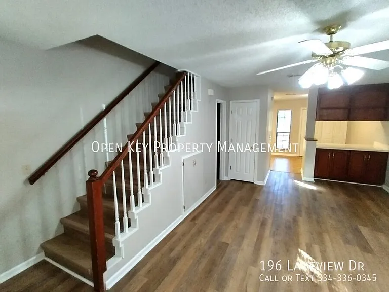 196 Lakeview Dr — Photo 3