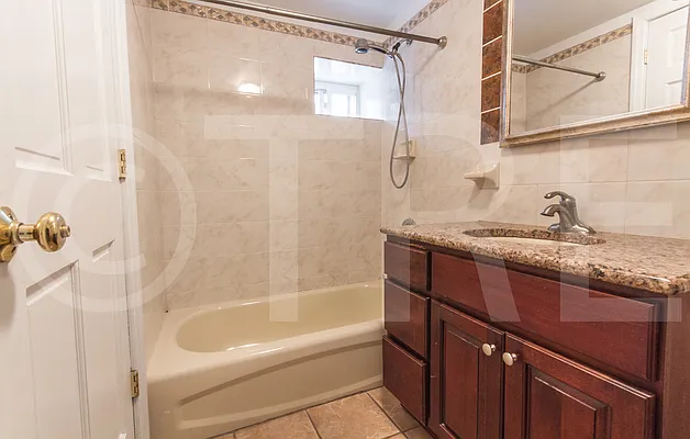 Rented by Twyford Real Estate | media 3