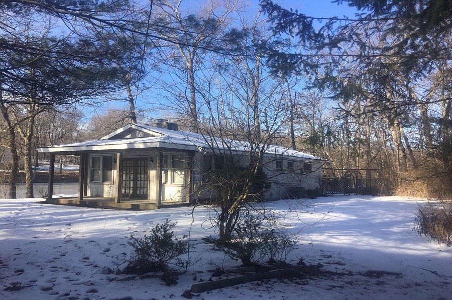 2nd image of 26 Kent Acres Ct