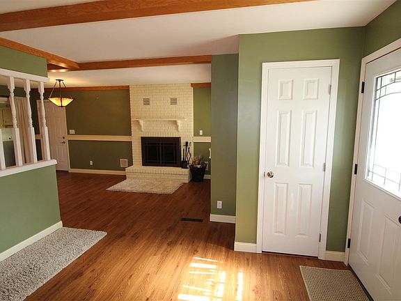2nd image of 1307 Pamela Dr