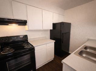 2530 Community Dr #215, Dallas, TX 75220