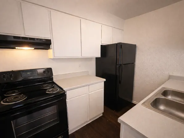 Liberty, 2530 Community Dr #215, Dallas, TX 75220